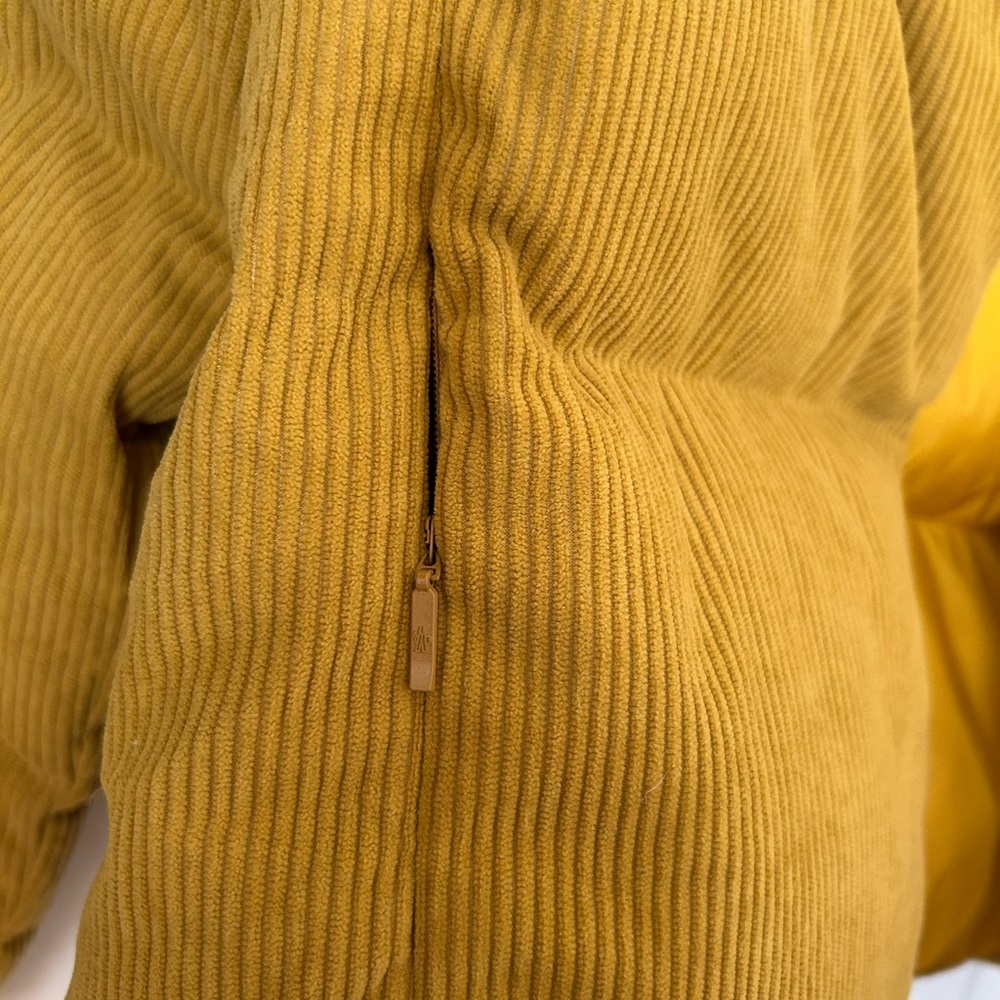 Moncler Yellow Antre Short Down corduroy - Picture 9 of 10